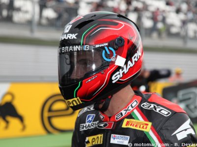 WSBK Magny-Cours : Sylvain Guintoli distancé
