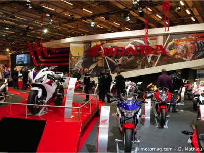 Ambiance salon de Paris : le stand Honda