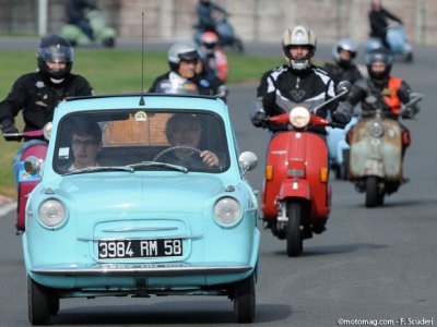 Scootentole : Vespa, c’est aussi des autos