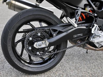 Essai BMW F800R : une chaîne ?!