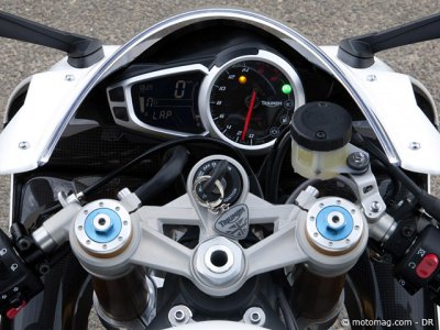 Essai Triumph 675 Daytona R : peu lisible mais complet