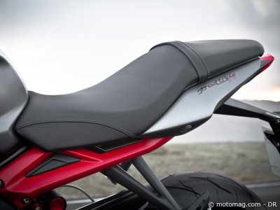 Triumph 675 Street Triple R 2013 : plus fine