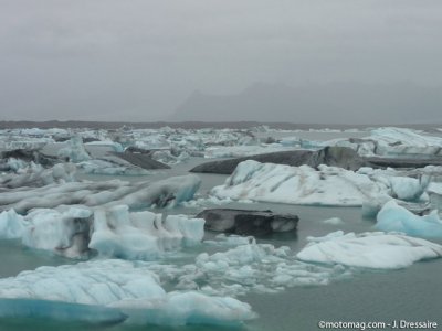 L’Islande à moto : un glacier dans la mer