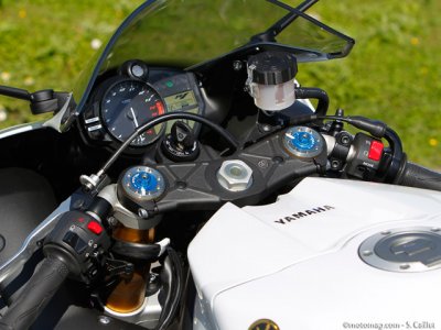 Yamaha 1000 R1 SP-R : bienvenue à bord