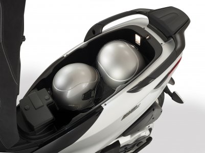 Piaggio MP3 500 Sport : soute plus pratique