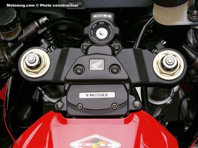 Honda 1000 CBR RR : direction