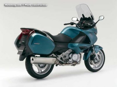 Honda 700 Deauville : photo