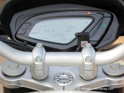 Essai MV Agusta 675 Brutale : tableau de bord