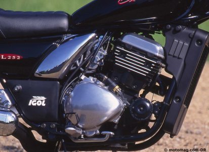 Kawasaki 250 EL (1988-1997) : un bouilleur pointu