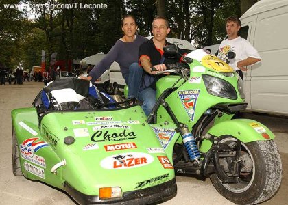 Moto Tour 2005 : side Kawa de course