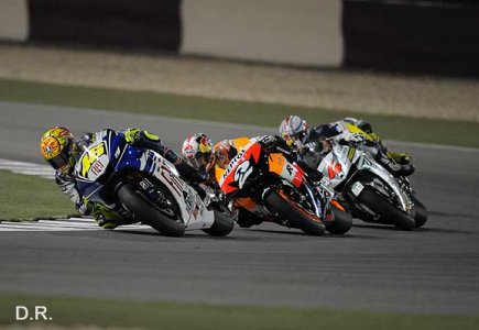 Qatar : Rossi attaqué par deux Honda !