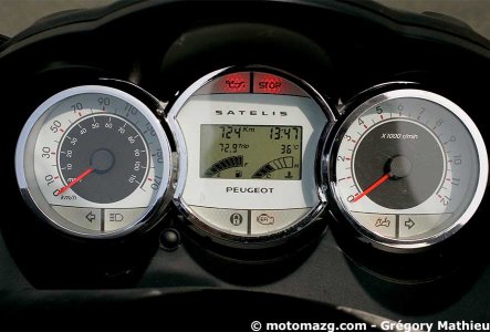 Peugeot 125 Satelis K15 : instrumentation complète