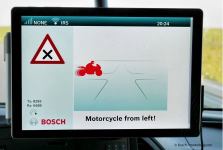 Moto du futur : alarme anticollision Bosch
