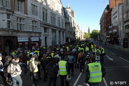 Stationnement 2RM à Londres : action en justice