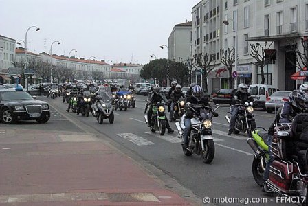 Manif moto 13 mars Royan : défilé dans les rues