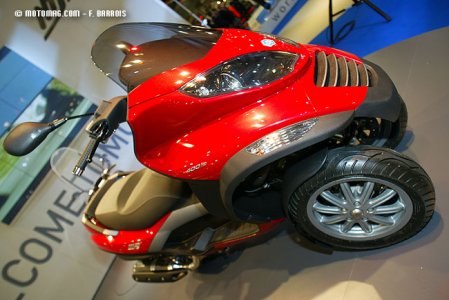 Piaggio MP3 400