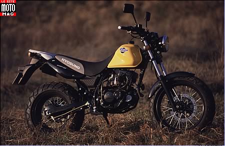 Hyosung 125 Karion : béquille