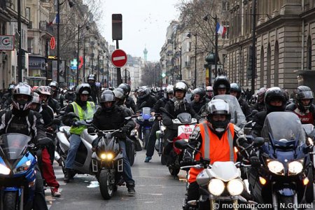 Manif du 13 mars à Paris : rue de Rivoli