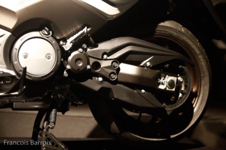 Milan-Yamaha T-Max 2012 : courroie, te voilà !
