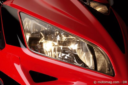 Honda CBR 125 R : regard