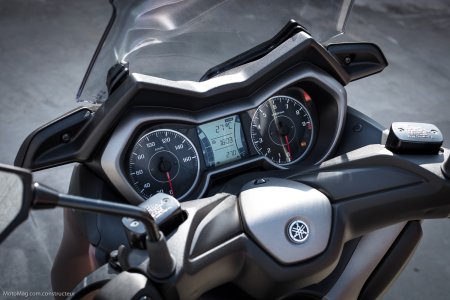 Yamaha X-Max 300 : totale instrumentation