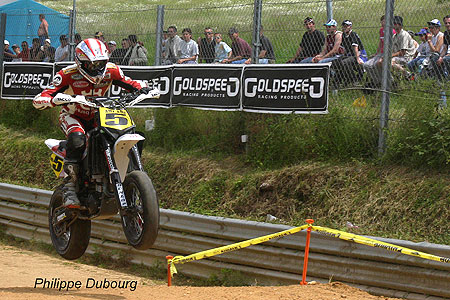 Supermotard à Essay : Testu 1ier doublé