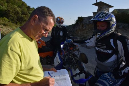 Moto Trail Tour de Provence, le point de passage