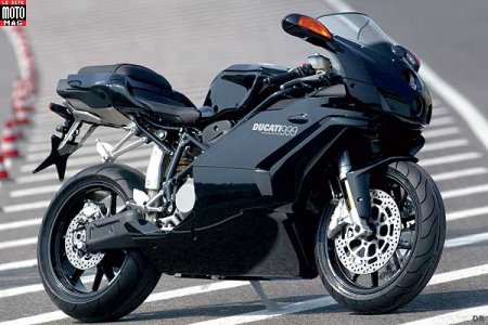 Ducati 999 Superbike (B) : poid