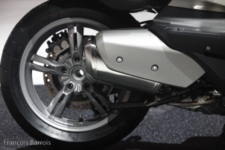 Milan-BMW C650 GT : silencieux plus raffinée