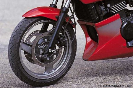 Kawazaki GPZ 500