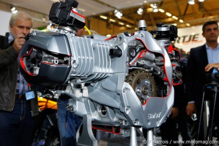 Fini le flat twin à air, la BMW R1200GS passe au refroidissement liquide. Une véritable petite révolution