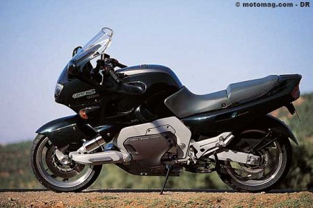 Yamaha GTS 1000 : moteur de la 1000 FZR