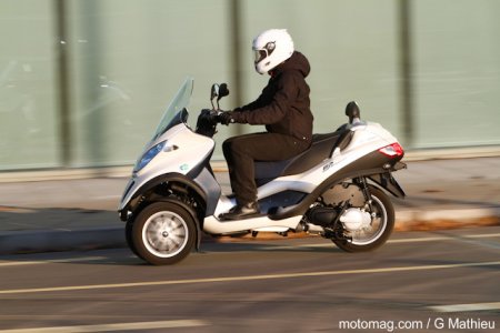 Piaggio MP3 300 LT Hybrid : modes de conduite