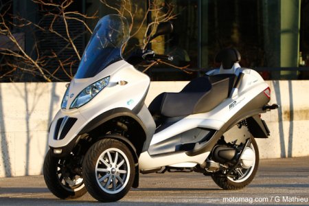 Piaggio MP3 300 LT Hybrid : blanc comme neige ?