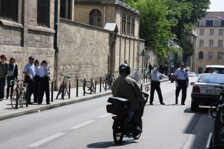Contrôle de police à Paris : petite prise