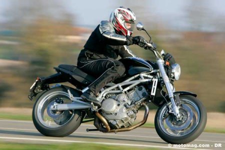 Moto Morini 9 1/2 : bouillante à bas régime !