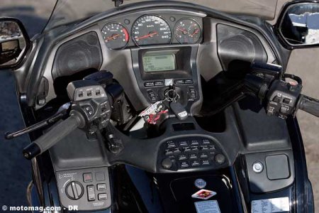 Honda 1800 Goldwing : tableau de bord de Boeing