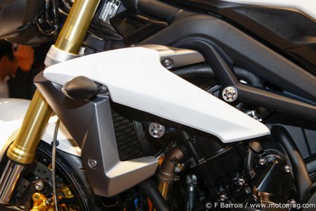 Triumph 675 Street Triple : taillée au couteau