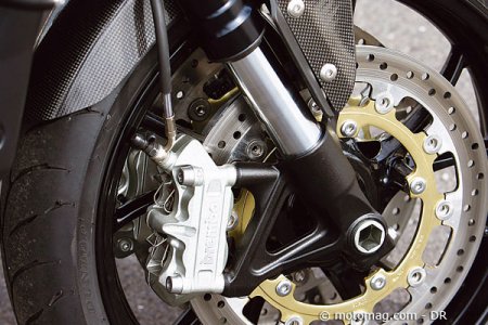 Triumph Speed Triple 1050 : freins