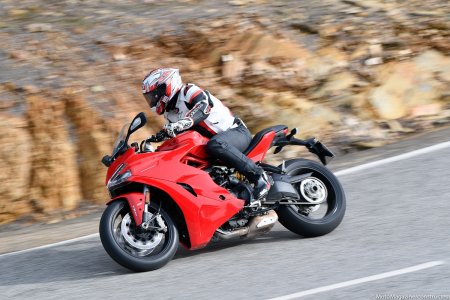Ducati Supersport : poids contenu