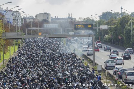 15.000 motards en colère sur le périphérique