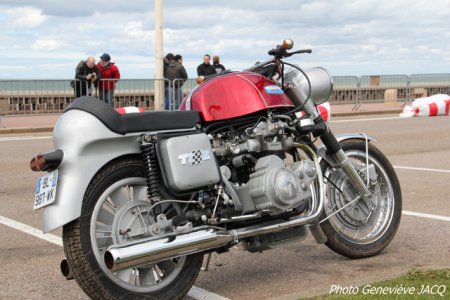 1er Balnéo Café Racer : 1200 Münch Mammuth