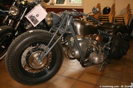 Bourse moto ancienne de Cadaujac (33) : bobber BMW