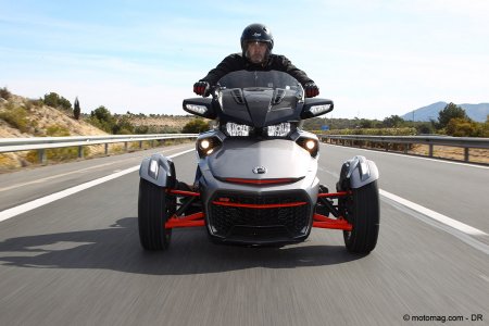 Can-Am Spyder F3T : silhouette atypique