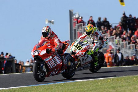 Best of du MotoGP 2007 : Capirossi devant Rossi