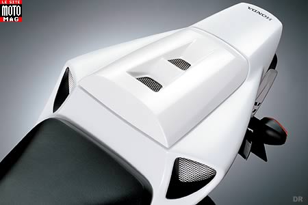 Honda CBR 1000 RR : cache selle