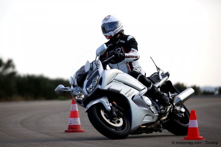 Dunlop Roadsmart 3 : FJR plus facile à manœuvrer