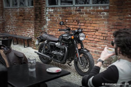 Triumph Bonneville T120 Black : la même en noir