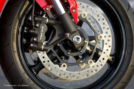 Honda CBR 1000 RR : freins