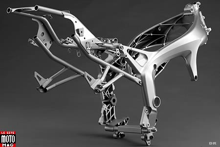 Un nouveau cadre en aluminium pour la Yamaha 600 Fazer